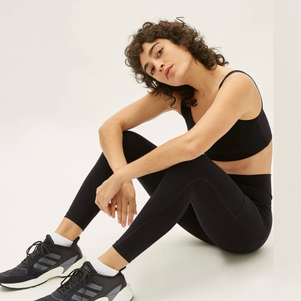 EVERLANE | The Perform Pocket Black Athletic High Waist Leggings Sz. Small